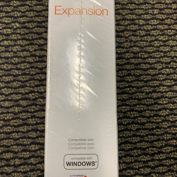 Seagate 8 TB External Hard Disk storage device - Picture 3 of 4